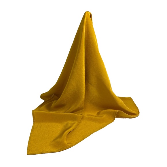 NWT SILKLETTE Scotch Please! 100% Fine Silk Kerchief Scarf BUTTERSCOTCH - Picture 8 of 8